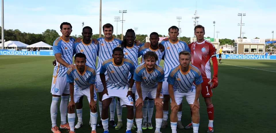 Sporting JAX team lineup before the match