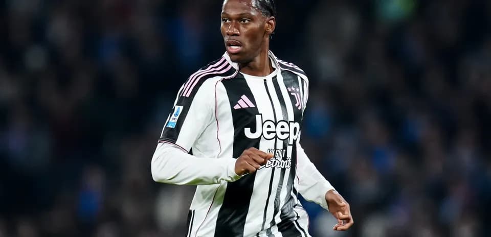 Juventus player running during Serie A match