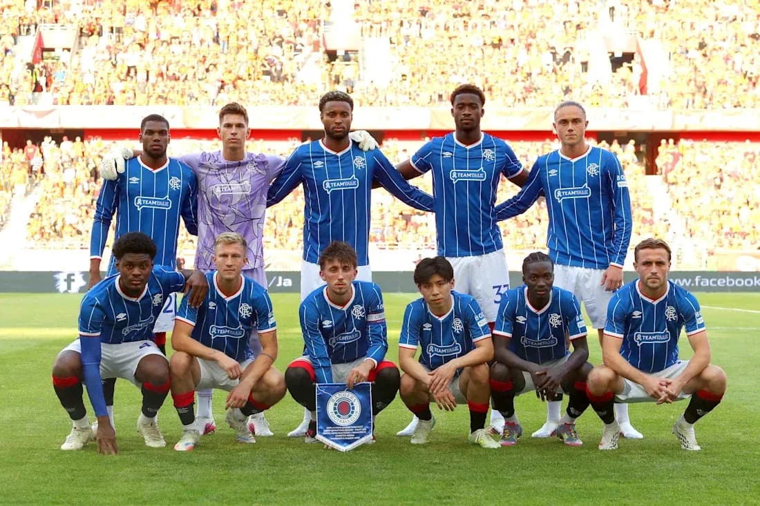 Rangers team photo before Europa League match
