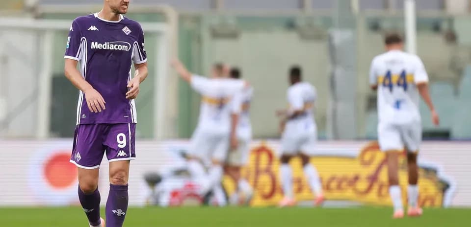 Fiorentina player on the pitch during match