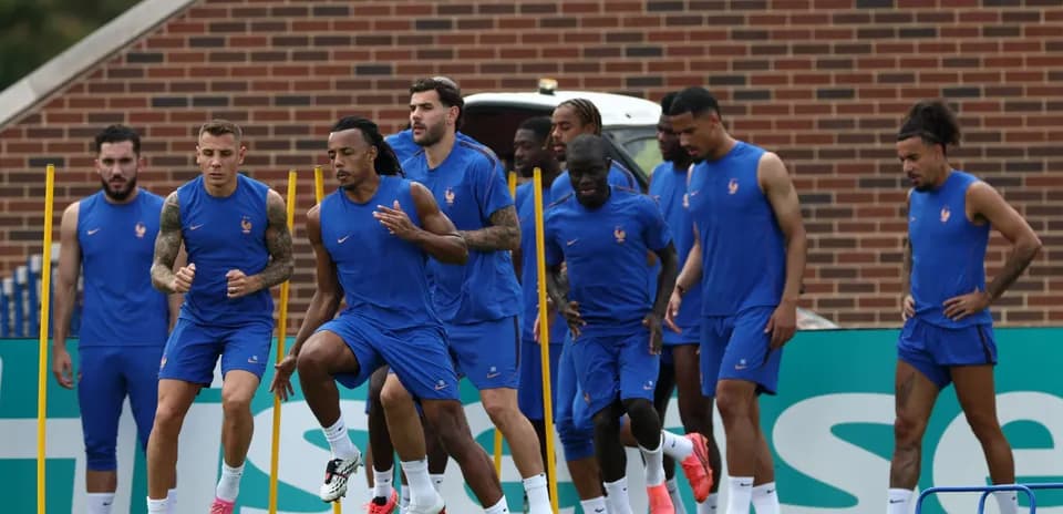 France national team players training on the pitch