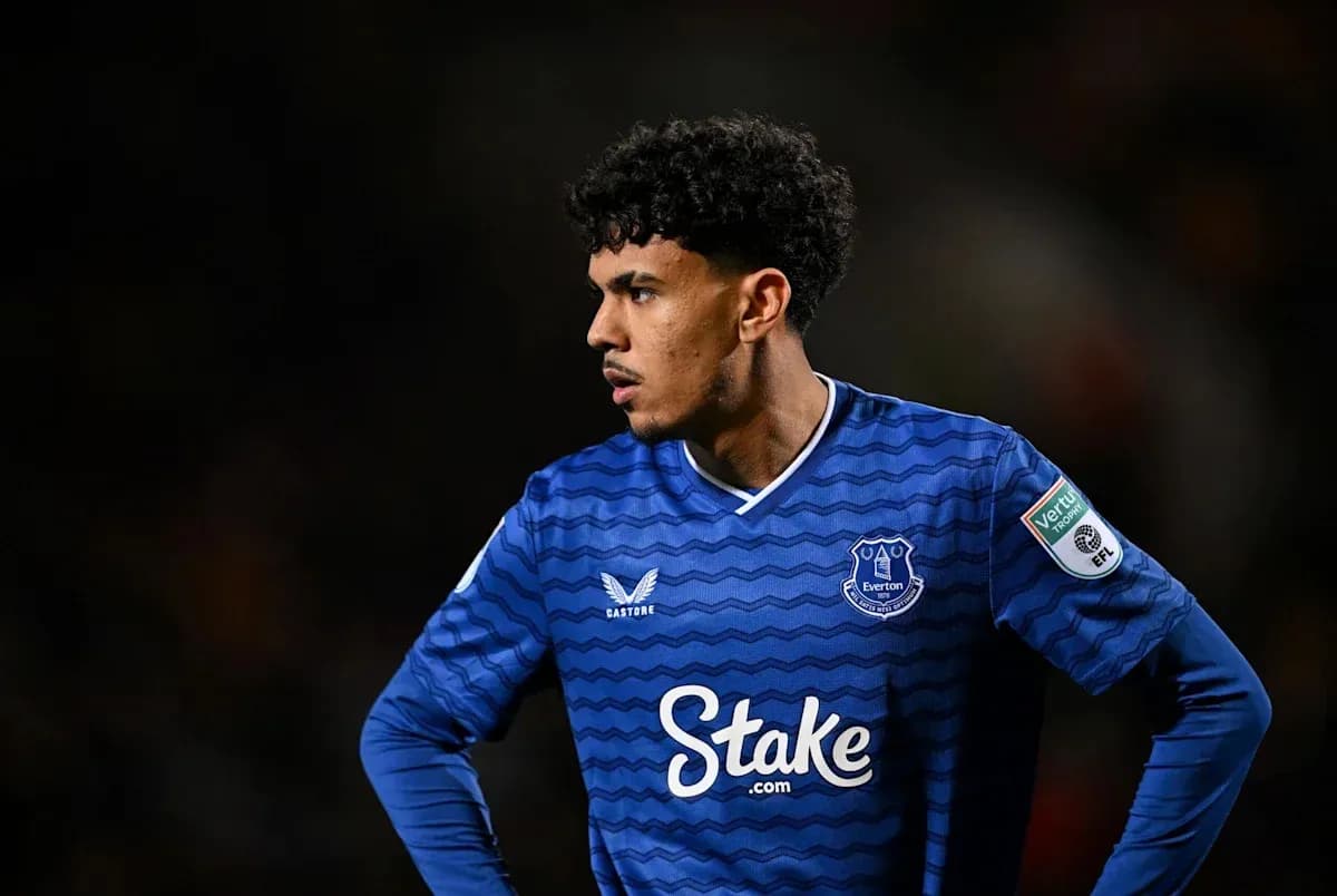 Everton player in blue kit during match