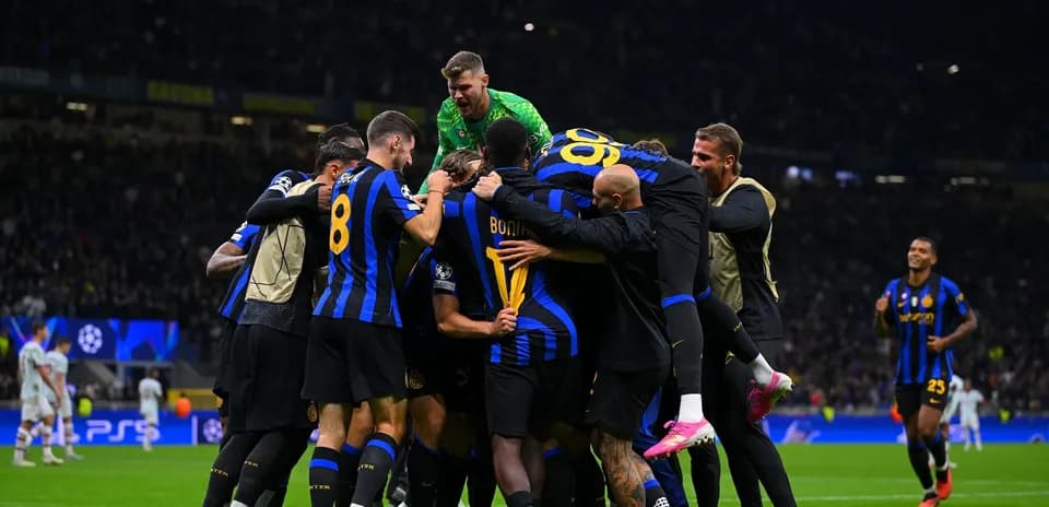 Inter players celebrating victory in UEFA Champions League