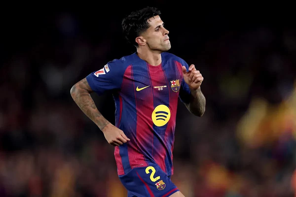 Player in FC Barcelona jersey during match