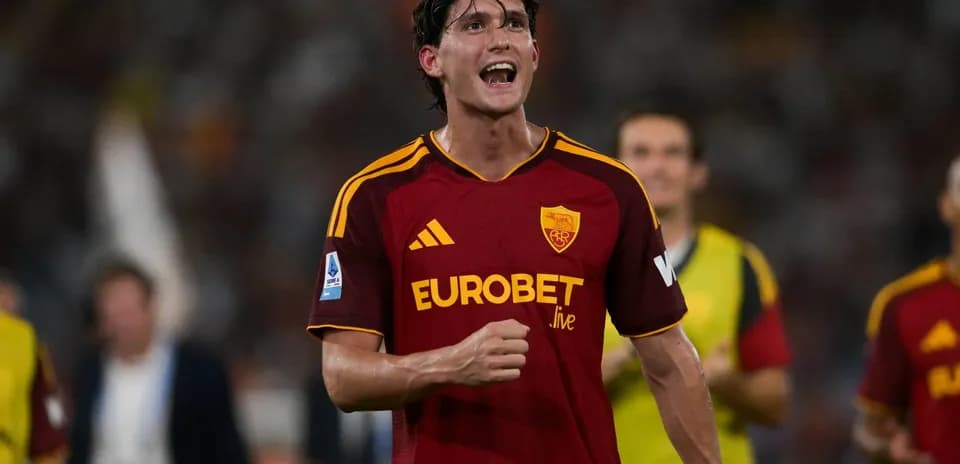AS Roma player celebrating during match