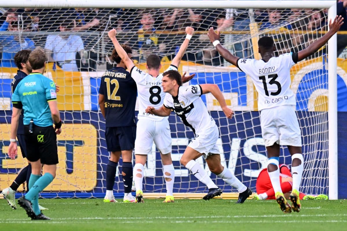 Juventus 4–1 Parma: Bremer's Brace Leads to Dominant Victory.jpg