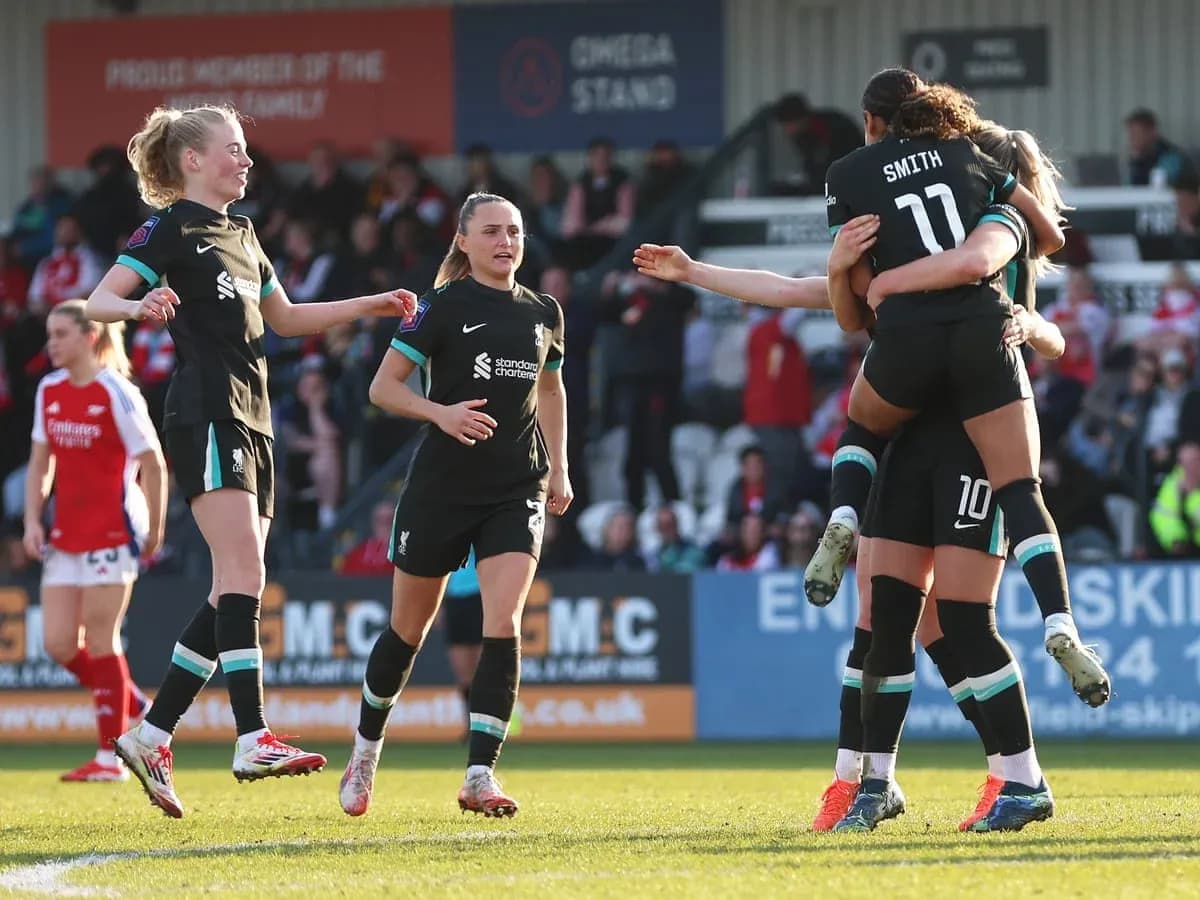 Liverpool women celebrating a goal against Arsenal