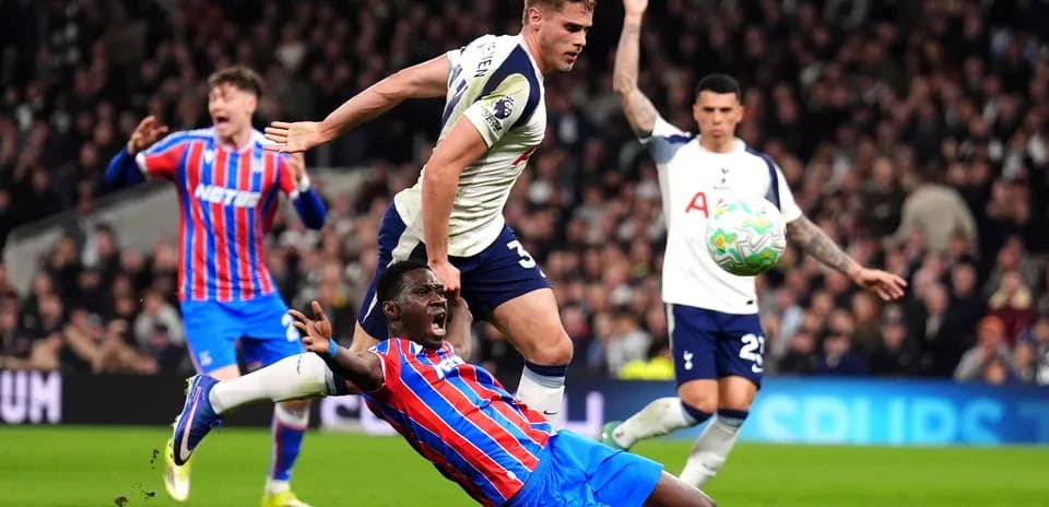 Crystal Palace Dominates Tottenham with Tactical Mastery