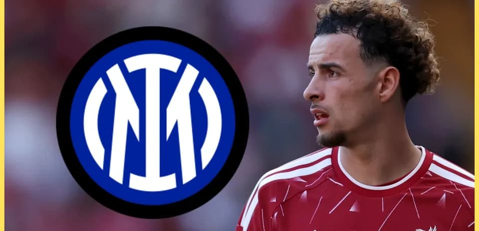 Player in Liverpool jersey with Inter Milan logo