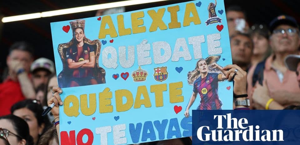 Fan holding sign supporting player Alexia during match