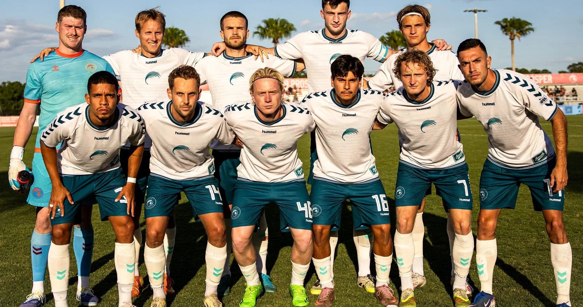 Naples team lineup before the match