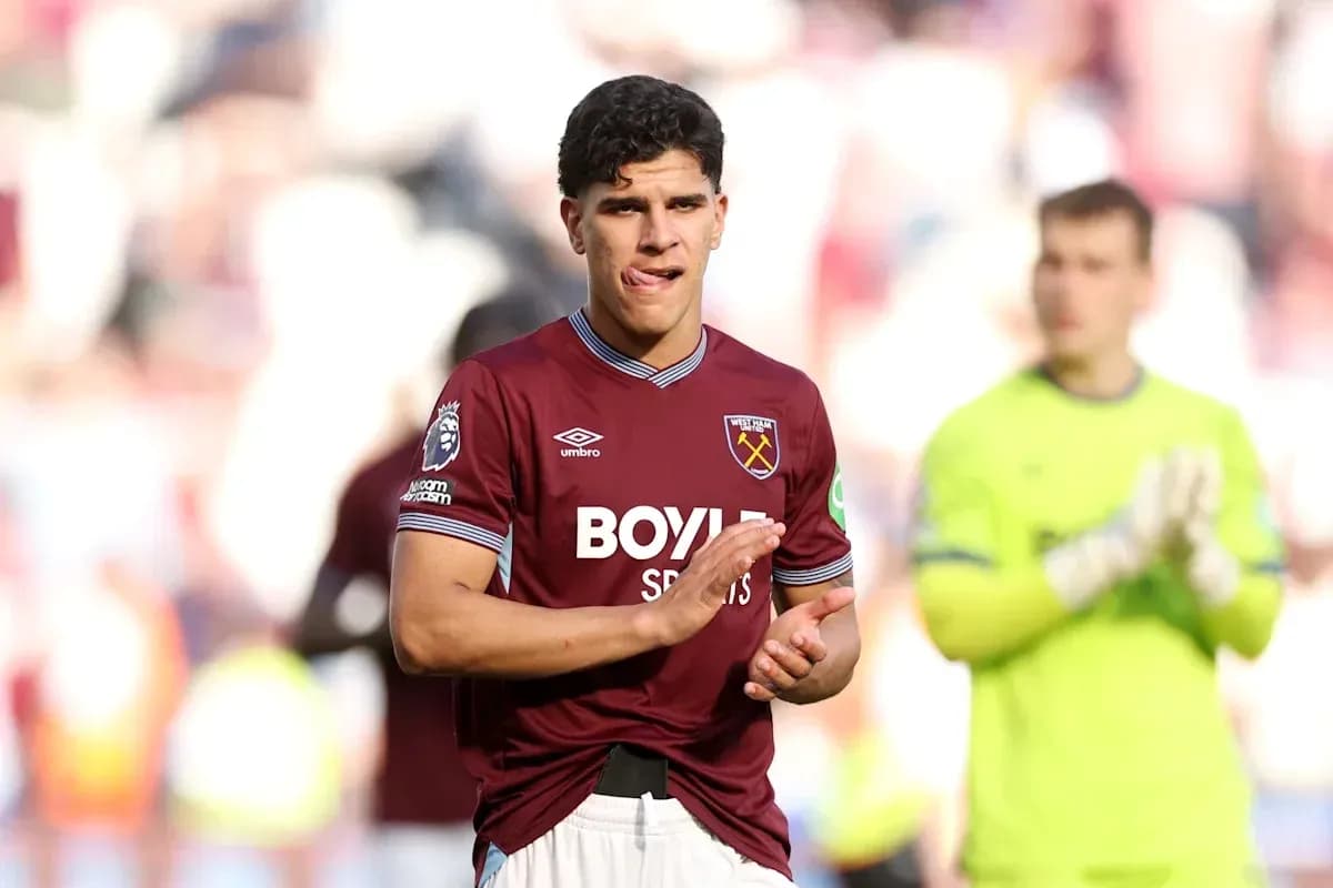 West Ham player clapping to fans after match
