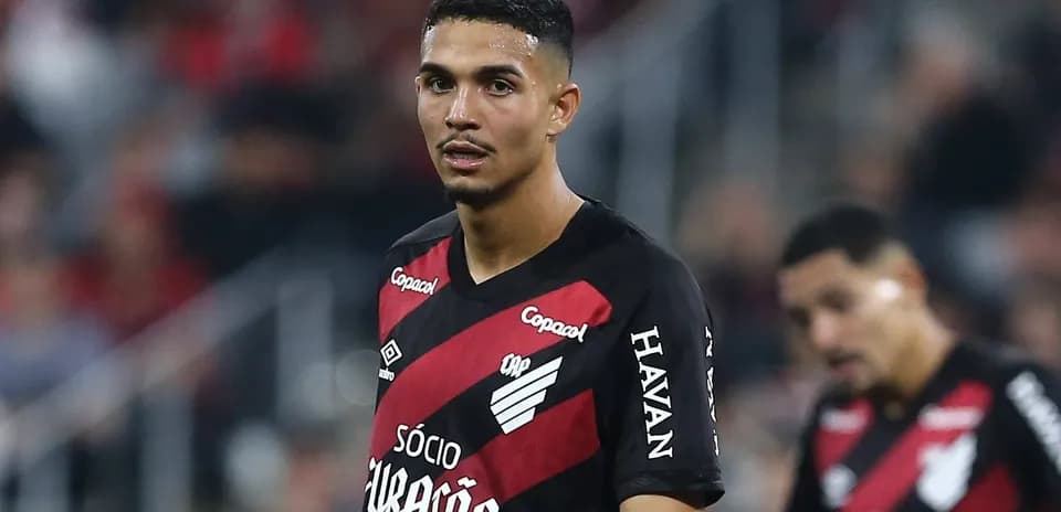 Player in Athletico Paranaense jersey on field