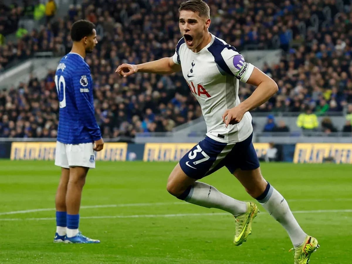 Player celebrating after scoring against Everton
