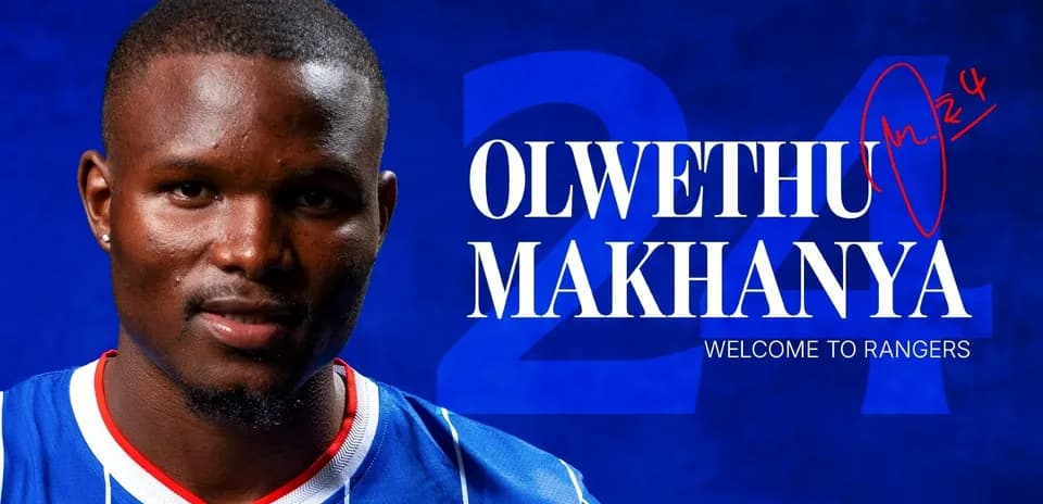 Player Olwethu Makhanya in Rangers kit
