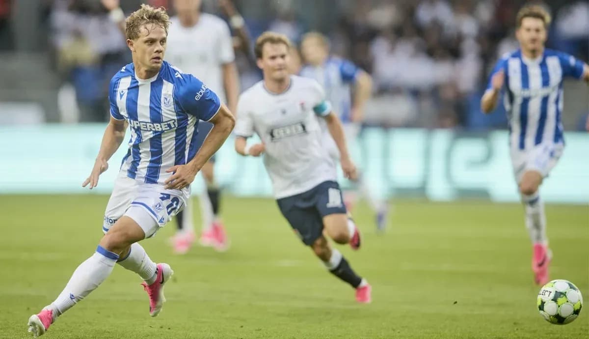 Lech Poznan player dribbling during match