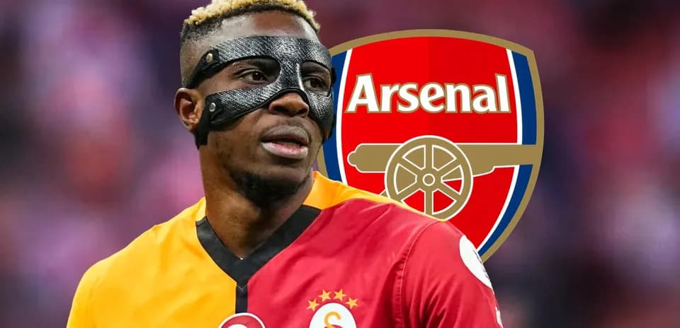 Player in mask wearing Galatasaray jersey