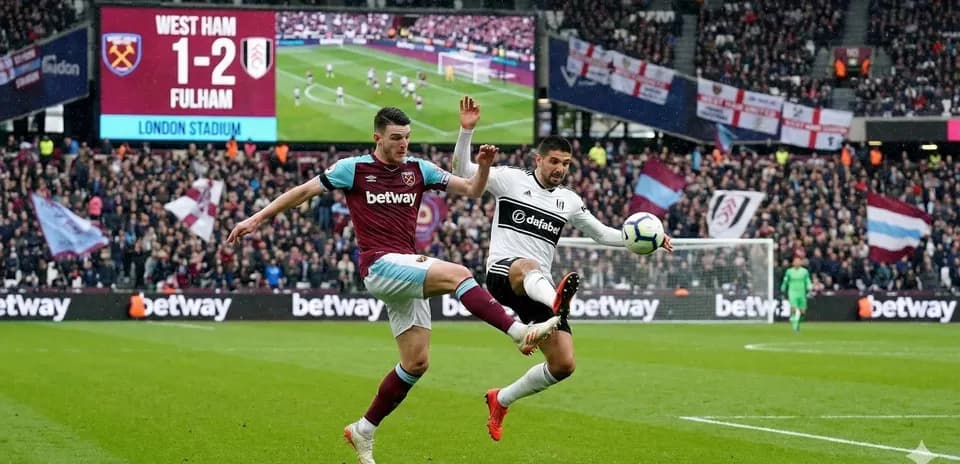 Fulham edges West Ham in tense London derby.jpg