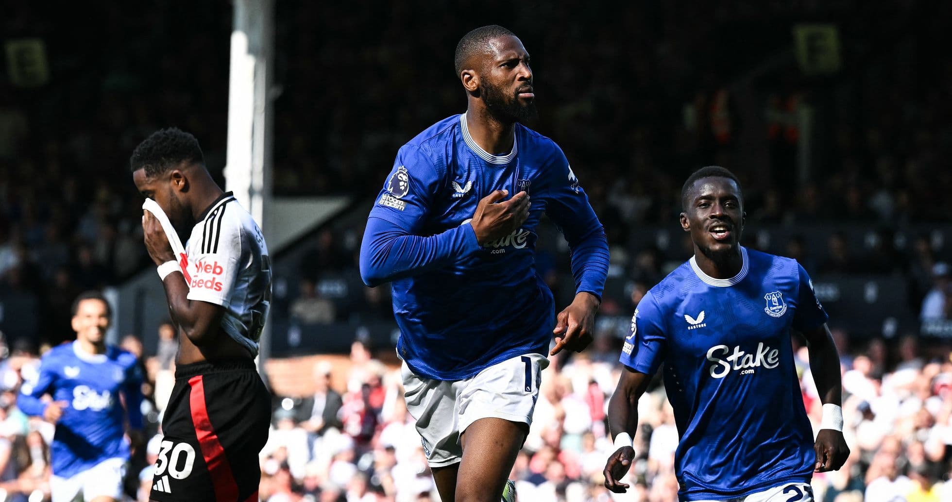 Everton Triumphs Over Fulham in Tactical Clash
