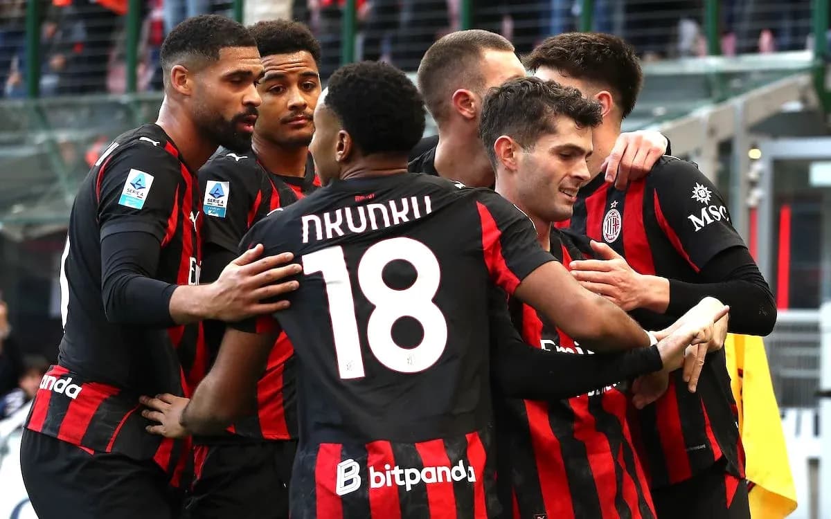 AC Milan players celebrating a goal