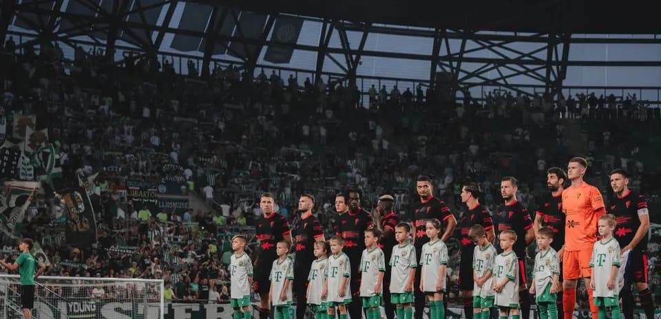 Gornik Zabrze and Ferencvarosi TC teams lined up