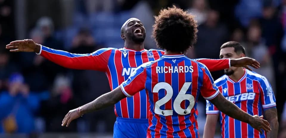 Crystal Palace players celebrating a goal