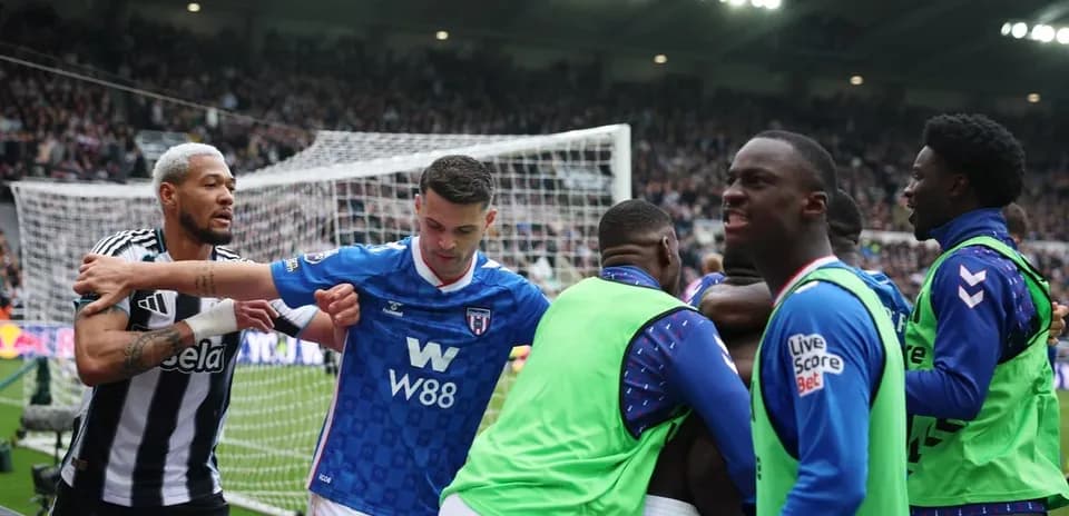 Eddie Howe Faces Pressure After Another Tyne-Wear Derby Defeat