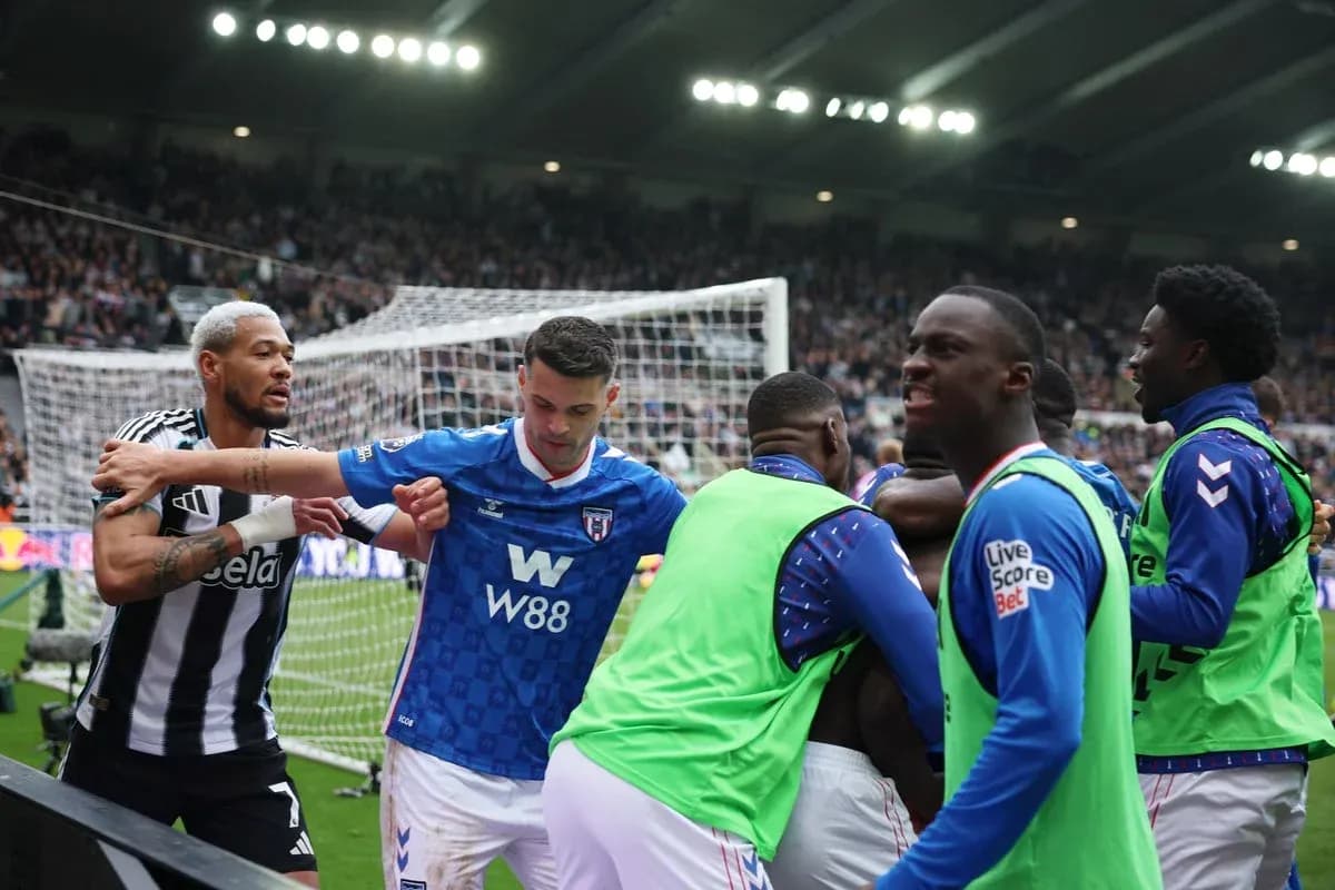 Eddie Howe Faces Pressure After Another Tyne-Wear Derby Defeat