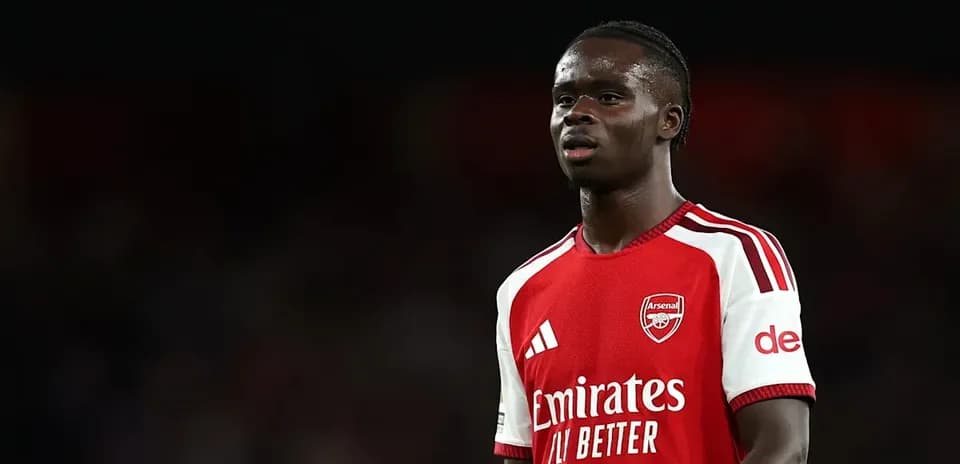 Player in Arsenal jersey during match