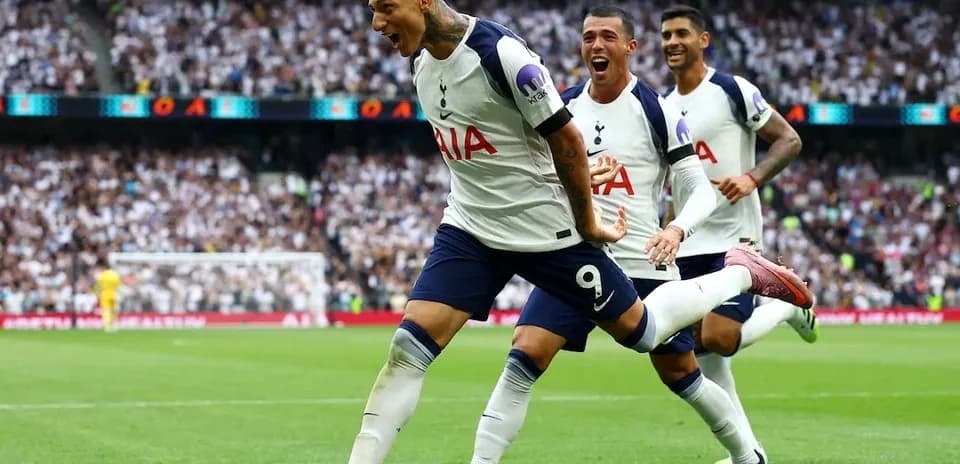 Richarlison celebrating goal for Tottenham
