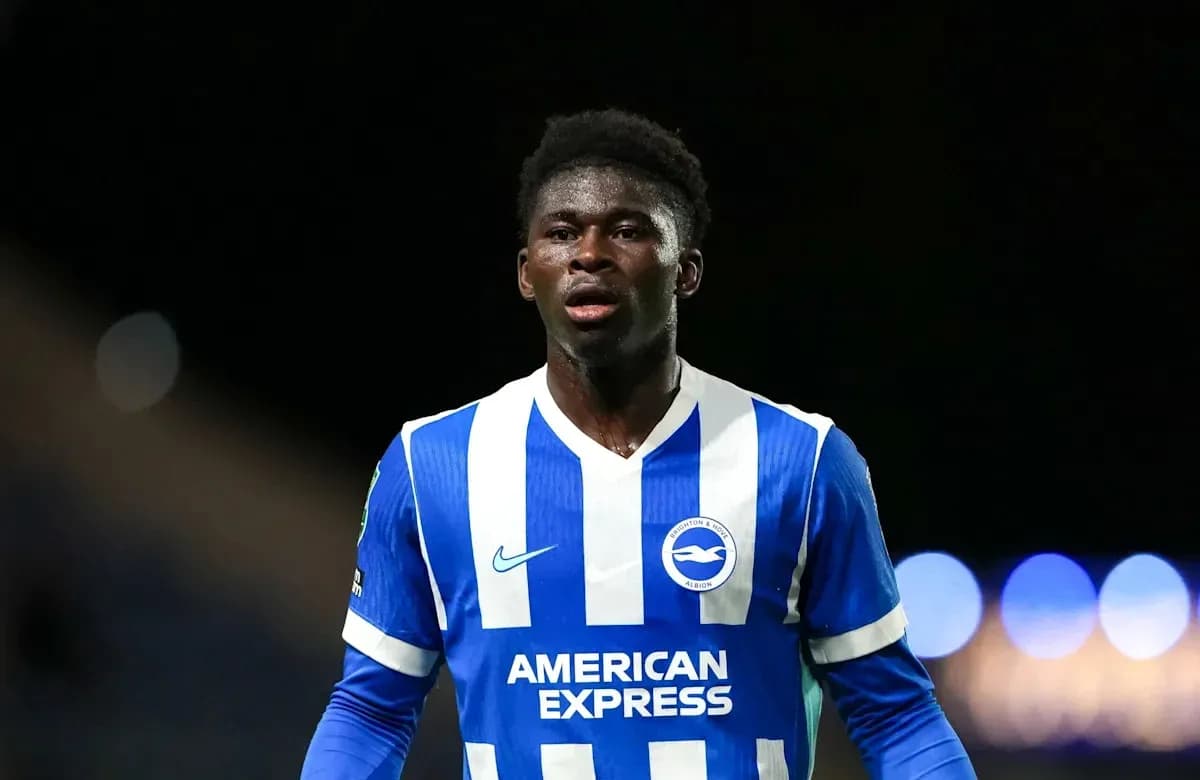 Player in blue and white jersey during match