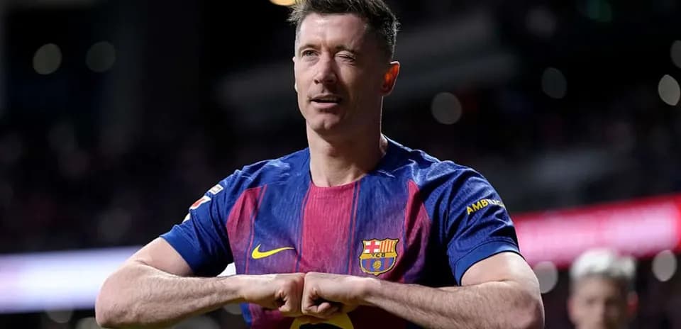 Player celebrating after scoring for FC Barcelona