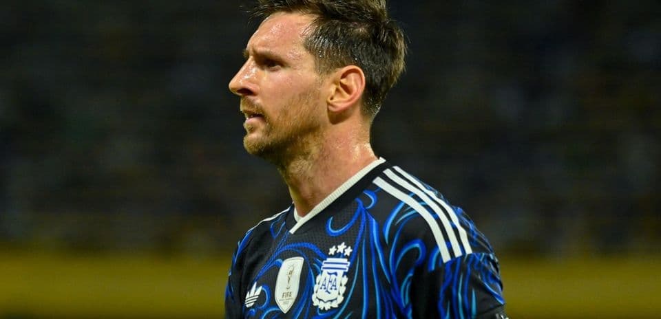 Lionel Messi wearing Argentina jersey during match