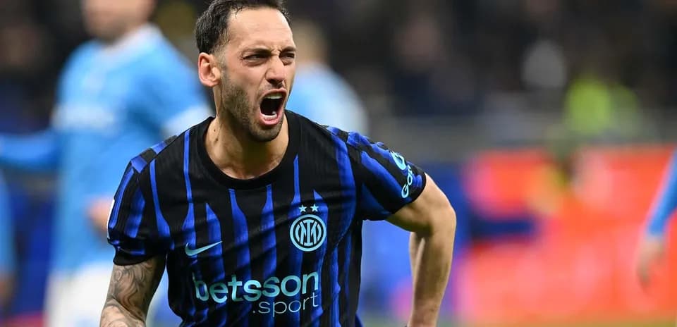 Player celebrating during Inter vs Napoli match