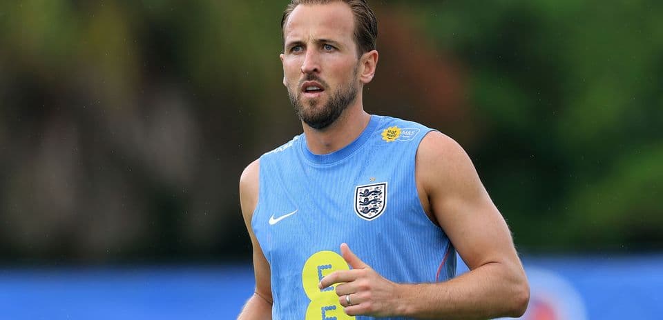 Harry Kane running during England training session