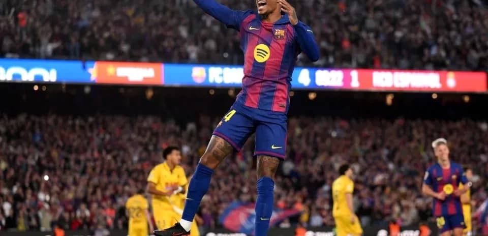Player celebrating a goal during Barcelona match