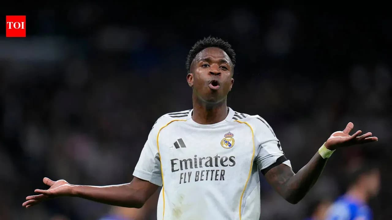 Vinícius Júnior gesturing during a match