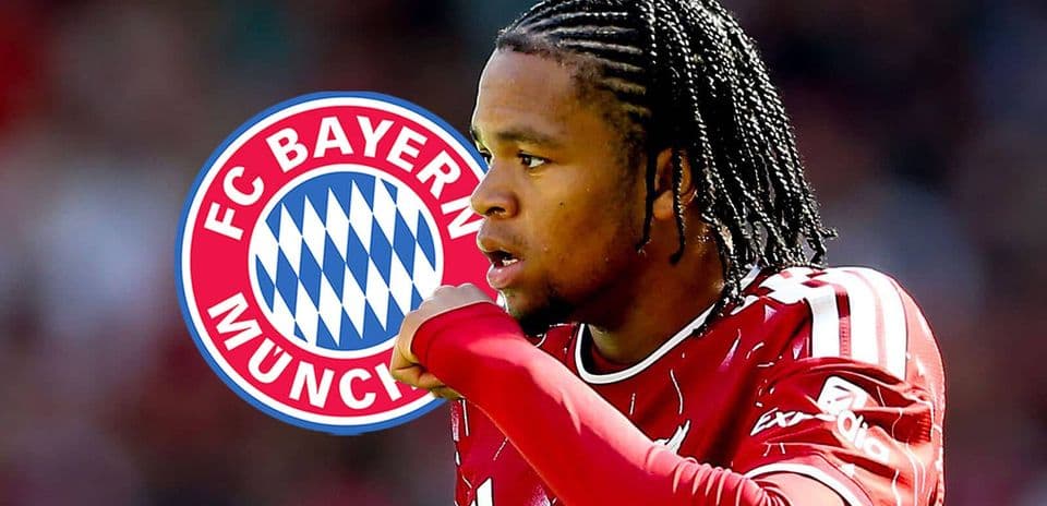 Player in Bayern Munich jersey celebrating a play