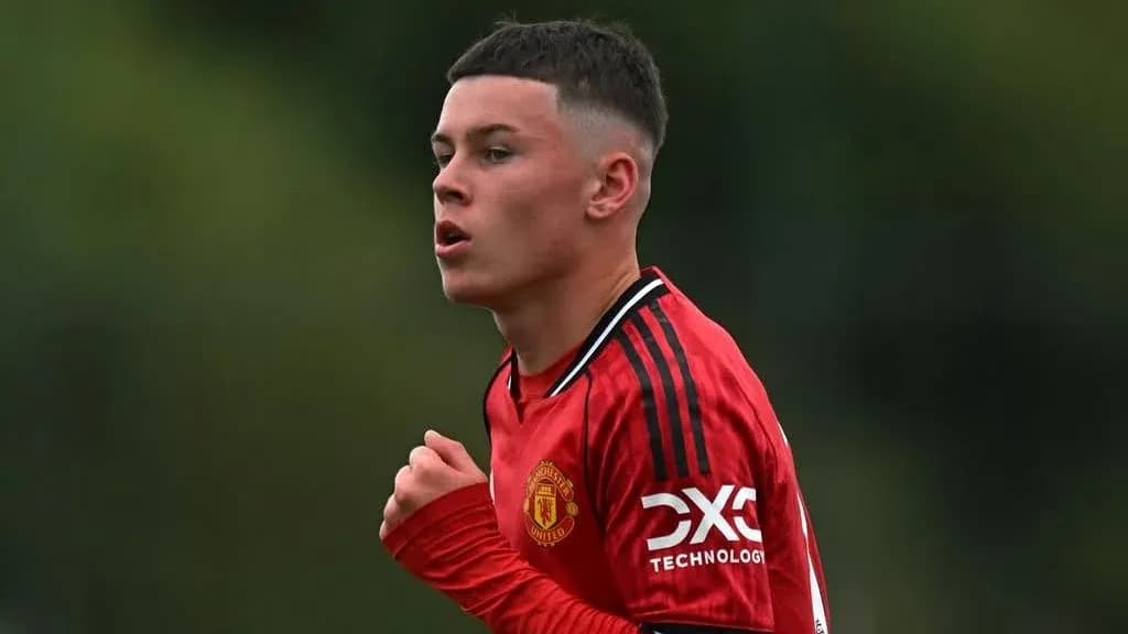 Player in red Manchester United kit during training