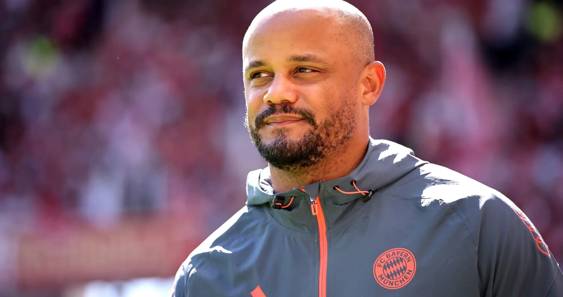 Bayern Munich coach on the pitch before match