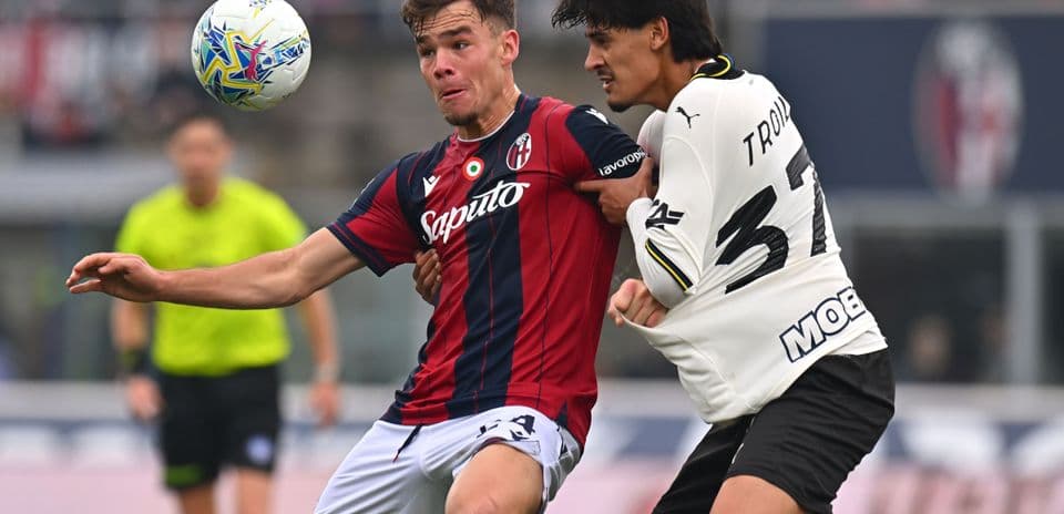 Thijs Dallinga and Mariano Troilo compete.