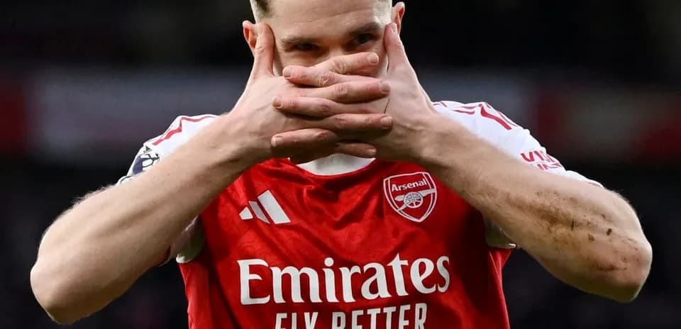 Arsenal player celebrating during match