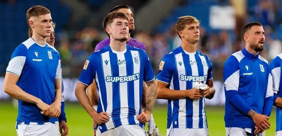 Lech Poznan players during match preparation