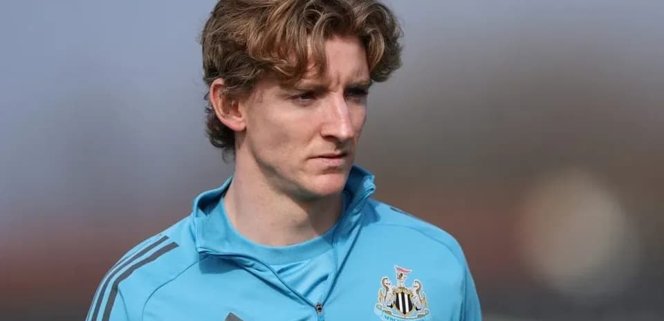 Player in Newcastle United training kit during session