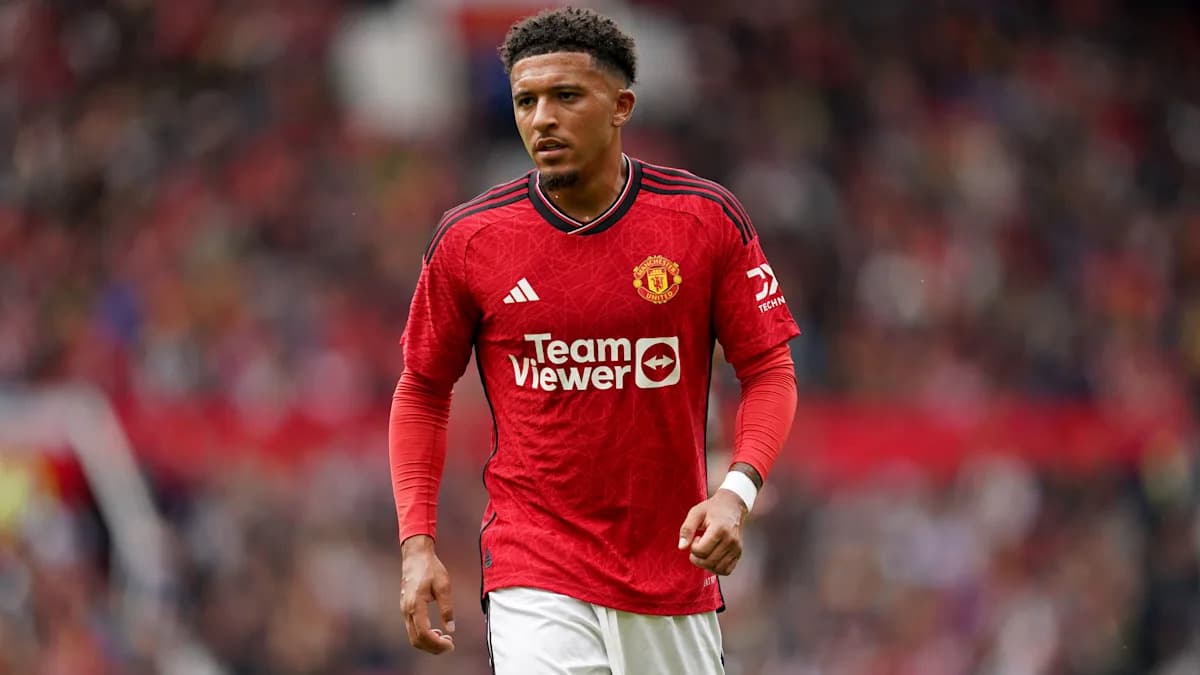 Player in Manchester United jersey during match