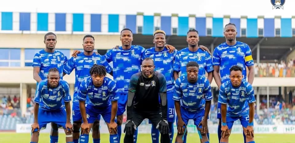 Shooting Stars team lineup before the match