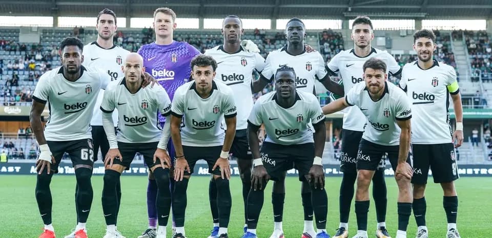 Beşiktaş team lineup before the match