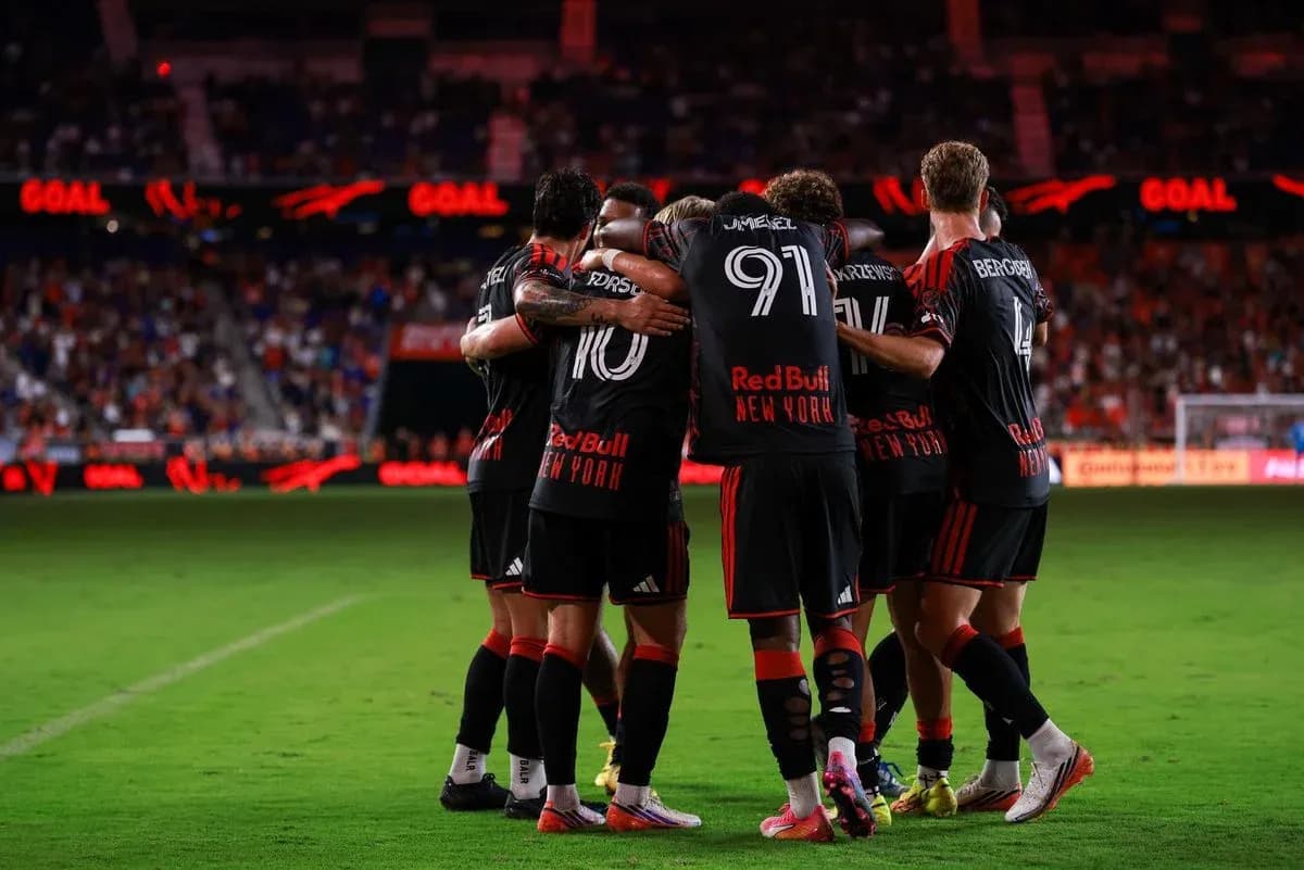 New York Red Bulls celebrating a goal
