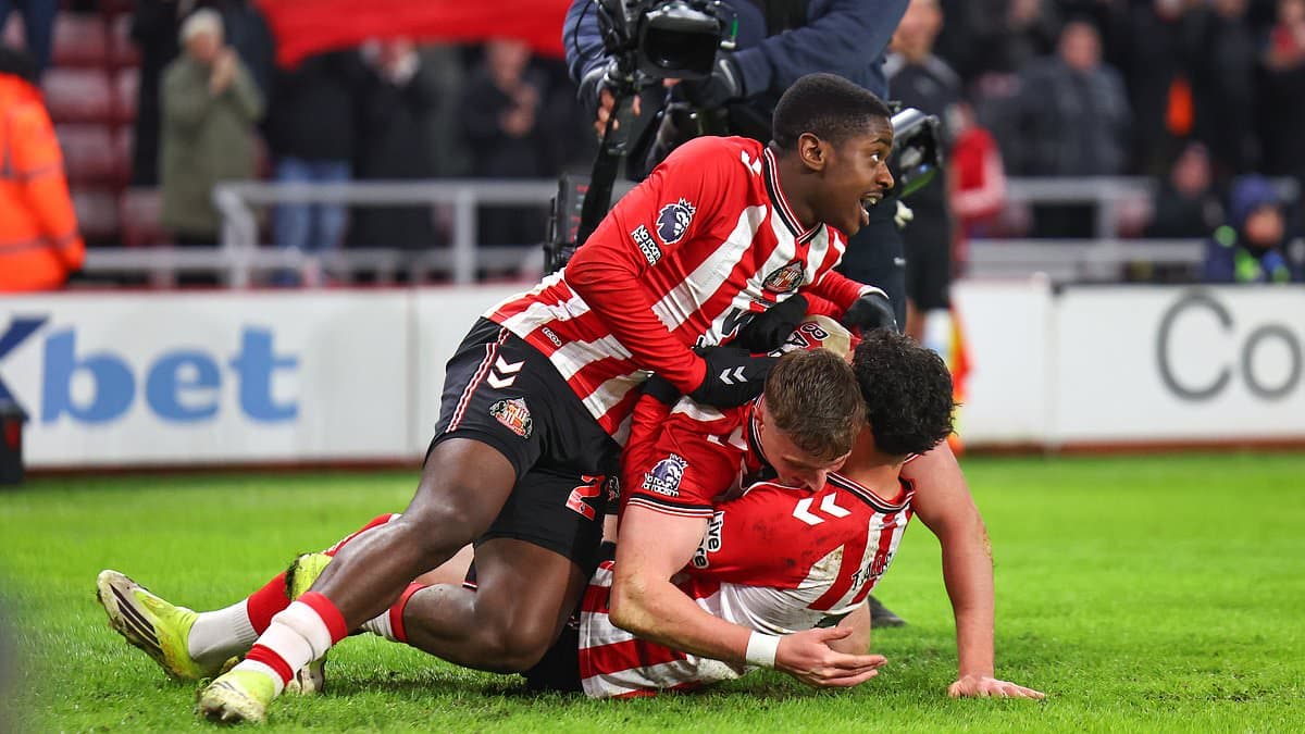 Sunderland's Tactical Mastery Over Burnley.jpg