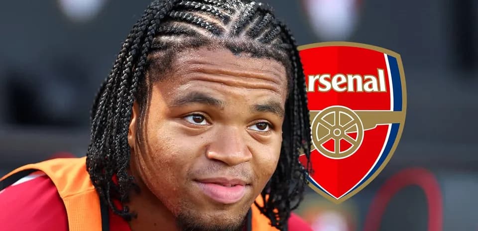 Player with braided hair in Arsenal kit